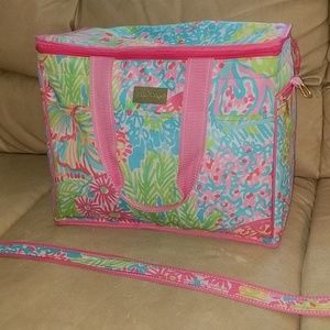 Lilly Pulitzer "Lover's Coral" Insulated Cooler!